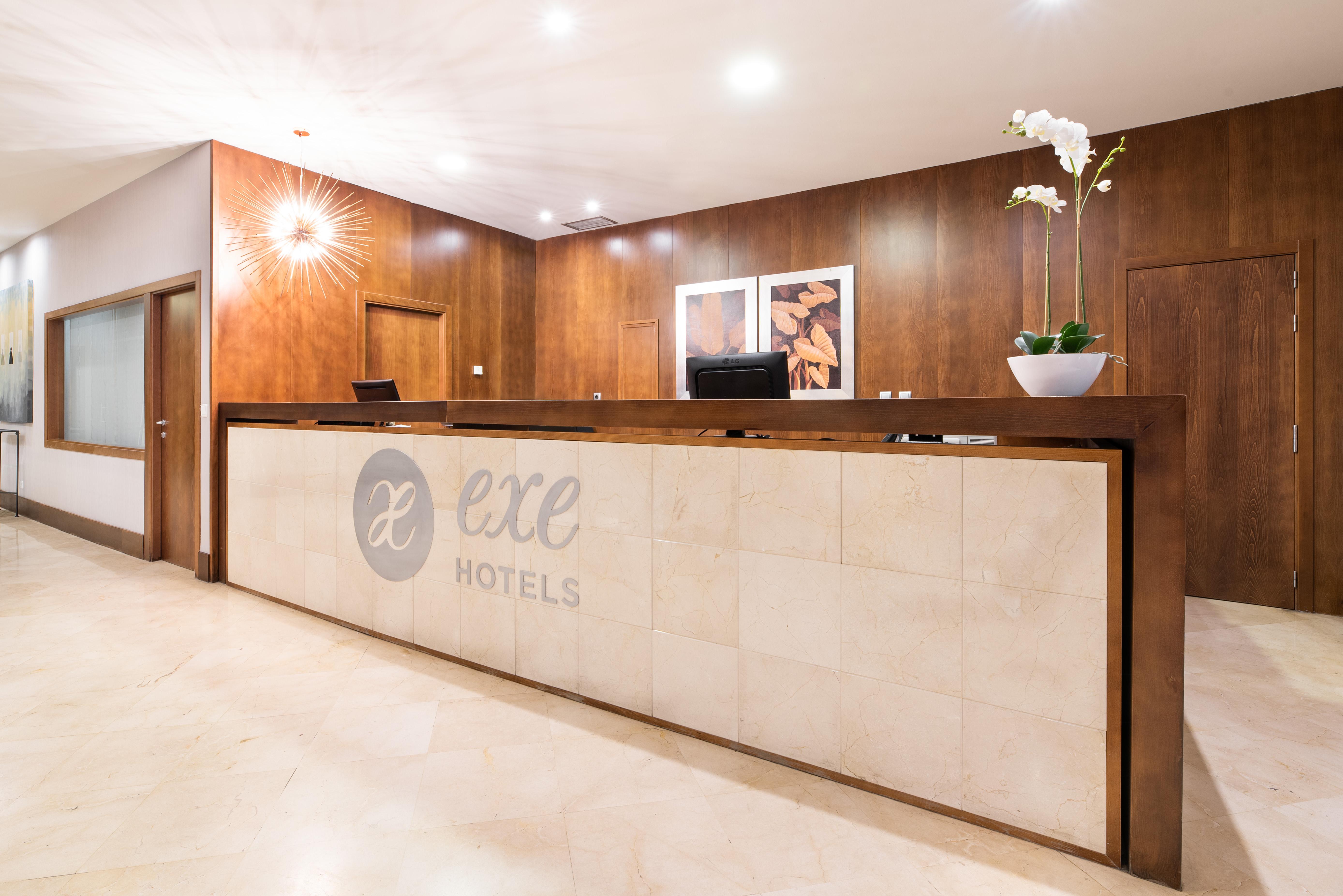 Exe Agora Caceres Otel Dış mekan fotoğraf