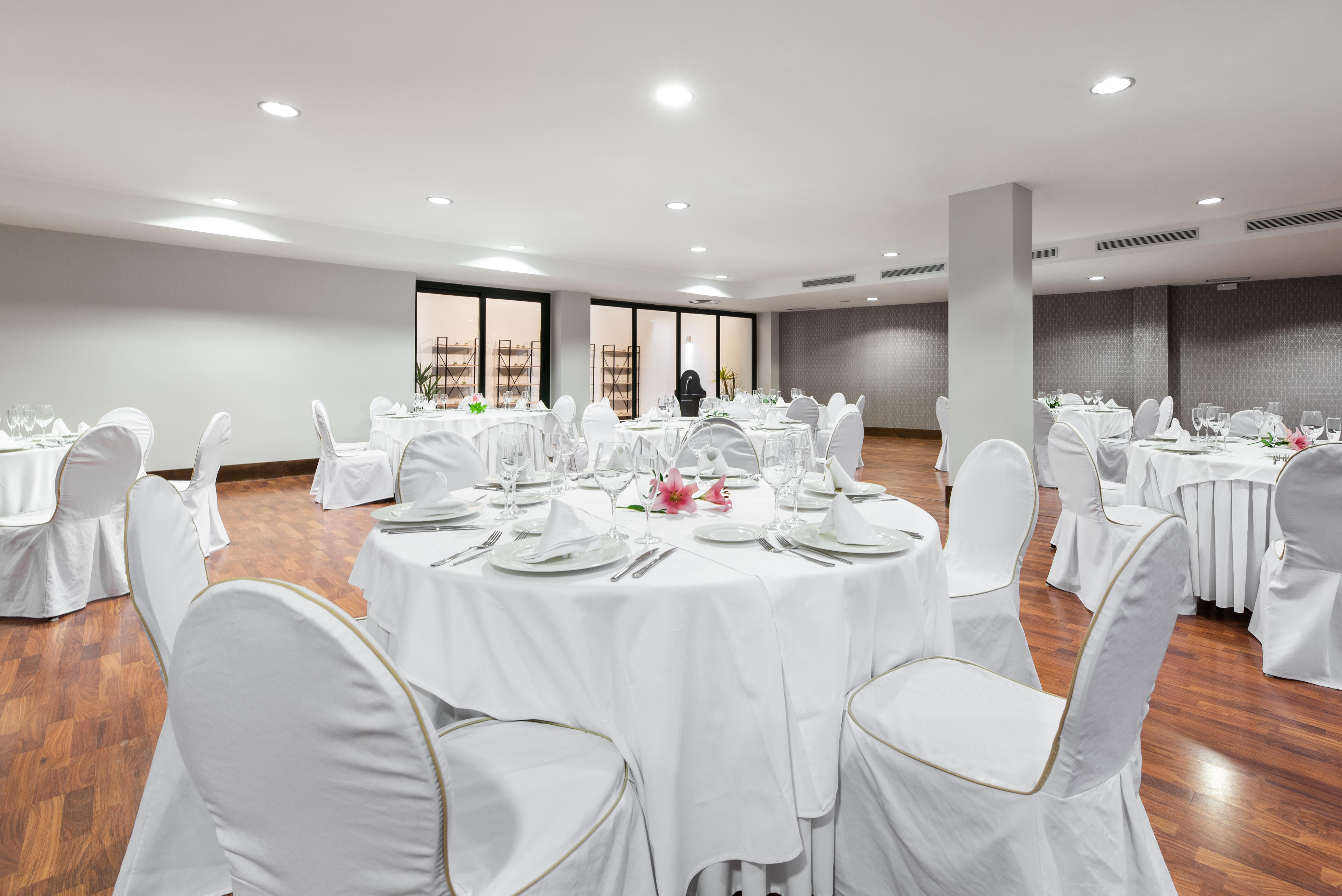 Exe Agora Caceres Otel Dış mekan fotoğraf