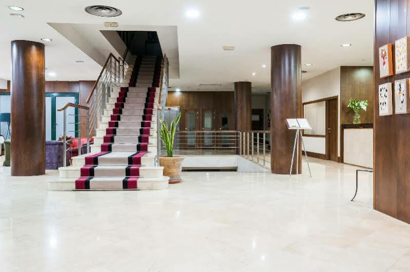 Exe Agora Caceres Otel Dış mekan fotoğraf